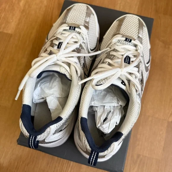 New Balance 530 Sneakers - Picture 8 of 8